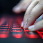 EasyJet trafiony „zaawansowanym cyberatakiem”. Wyciekły dane 9 milionów klientów