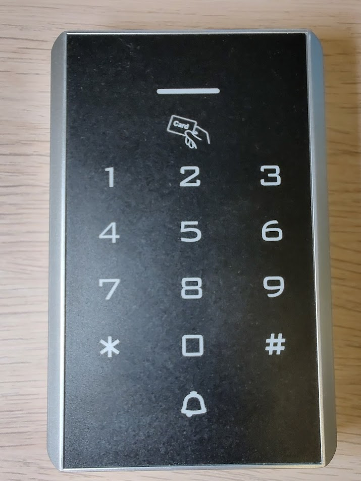 Urządzenie ALTO-KRM-203 widoczne z zewnątrz.